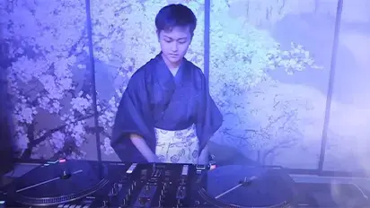 DJ Rena Performance